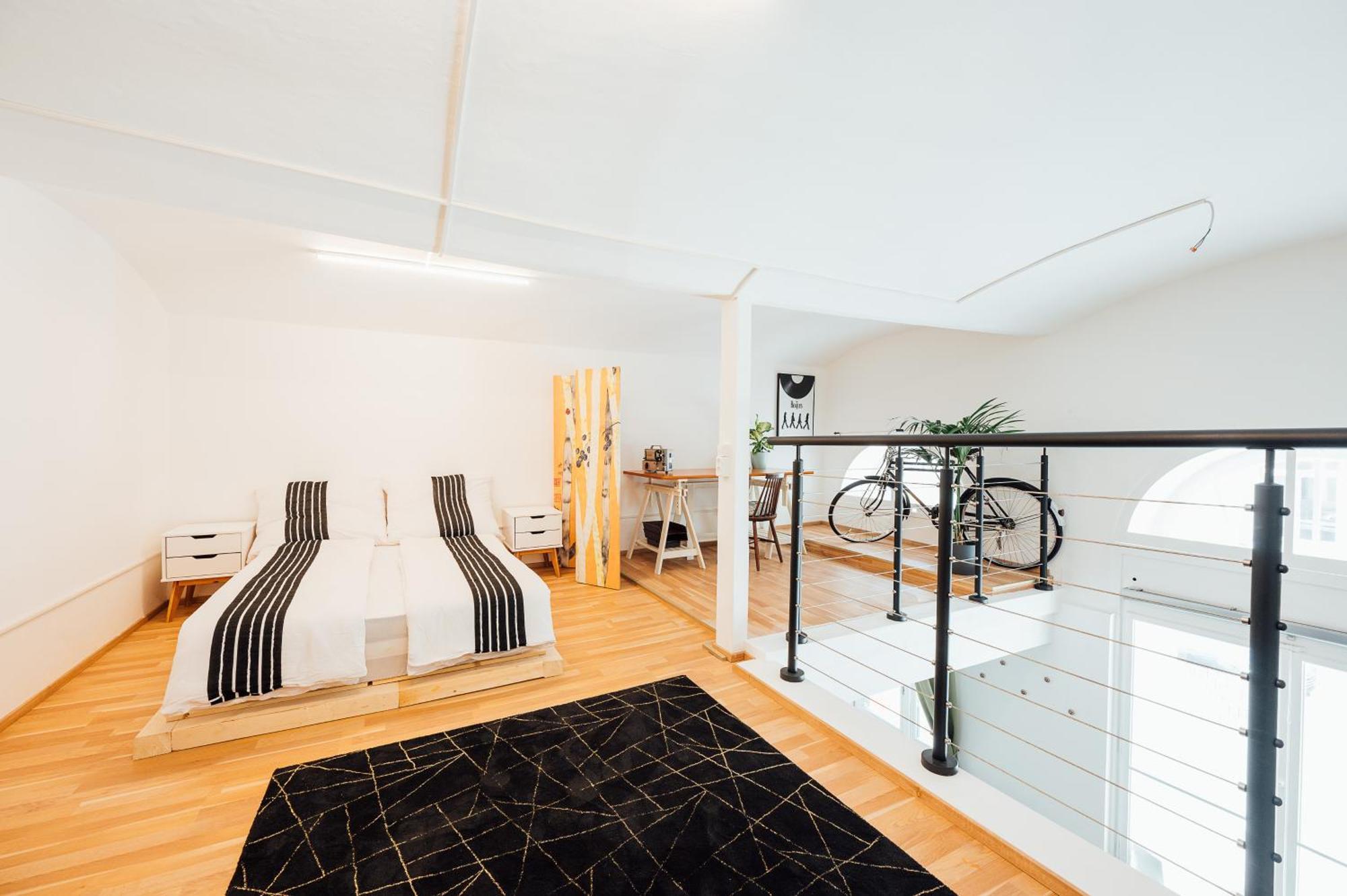 The Garage No.6 Apartment Виена Екстериор снимка