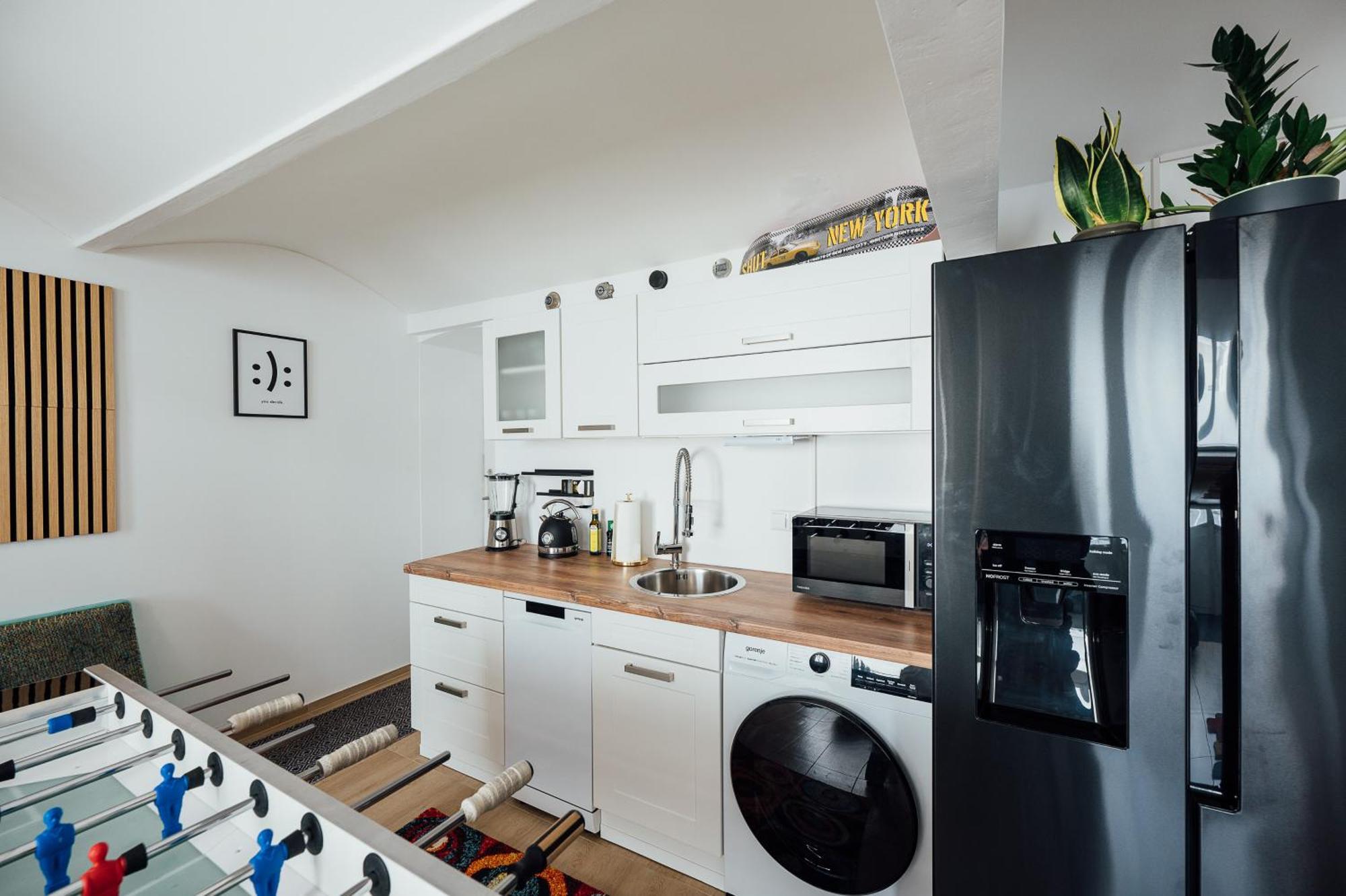 The Garage No.6 Apartment Виена Екстериор снимка